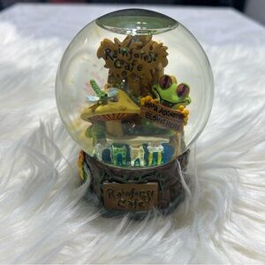 Rainforest Cafe Collectible Snow Globe